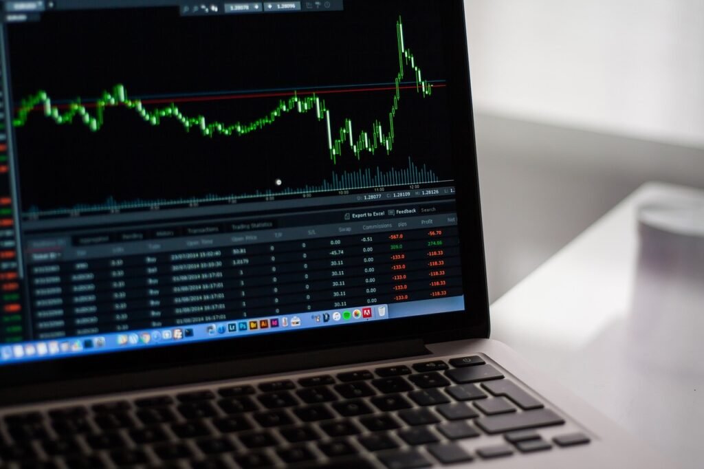 Advantages and Disadvantages of an ETF: Exploring the Pros and Cons 1 stock market, charts, graphs-2616931.jpg
